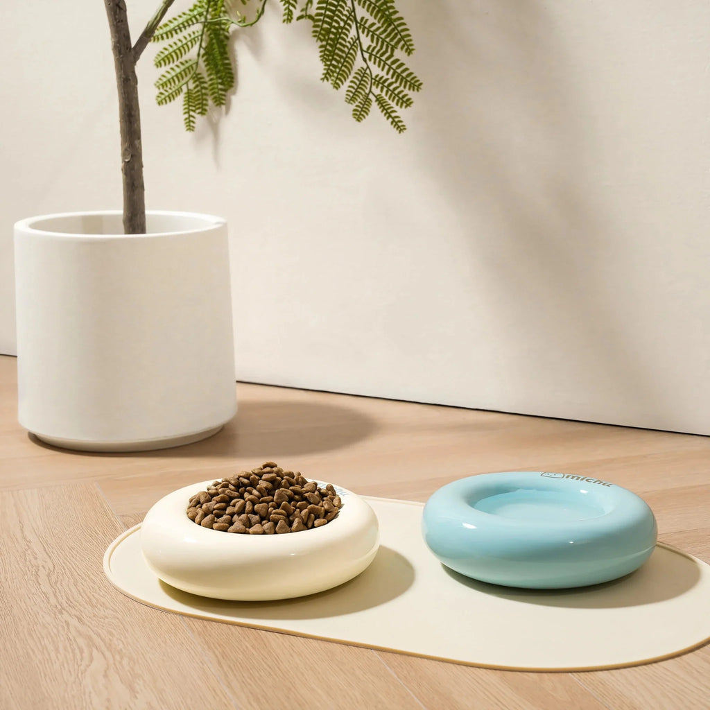 Bagel Ceramic Cat Bowl – Anti-Whisker Cat Food Bowl - Creme