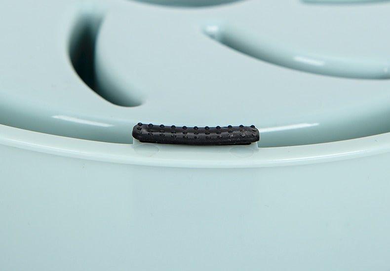Slow Training Pet Feeder in Pastel Blue